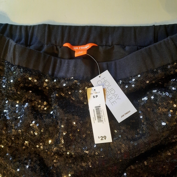 2 Sequin Mini Skirts - Picture 4 of 5